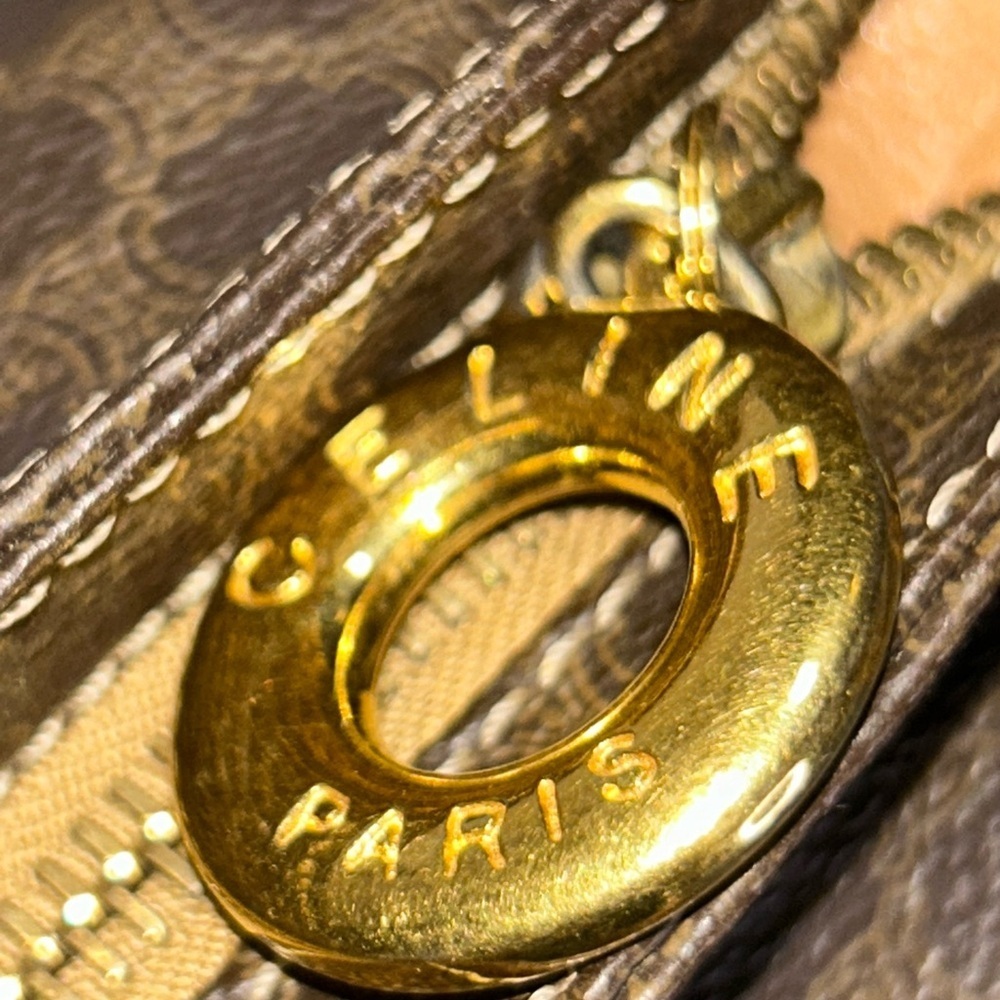 GUC Celine Triomphe Leather shoulder bag - Picture 8 of 16